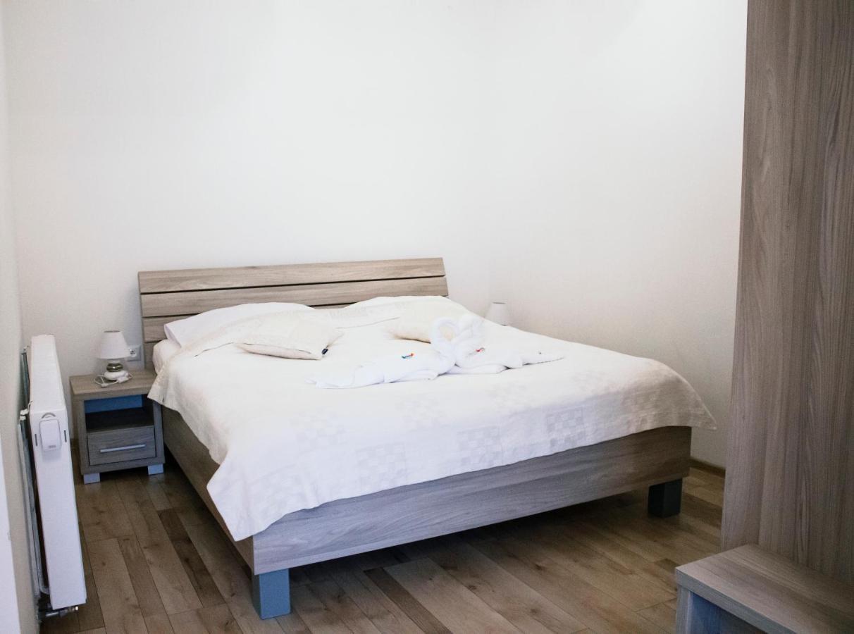 Penzion Anesis - Apartmány Stubnyafürdő Kültér fotó